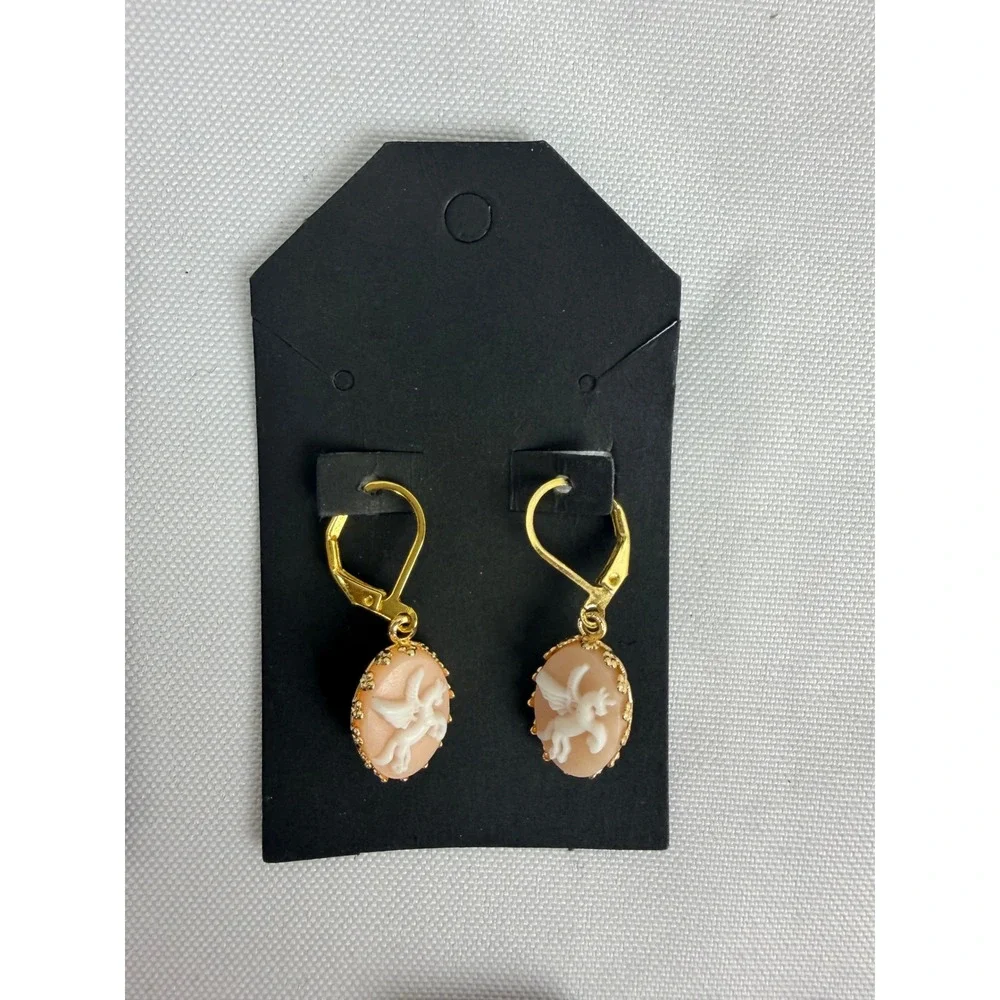 Vintage Style Cameo‎ Leverback Drop Earrings Rose Butterfly Pegasus Gold Tone